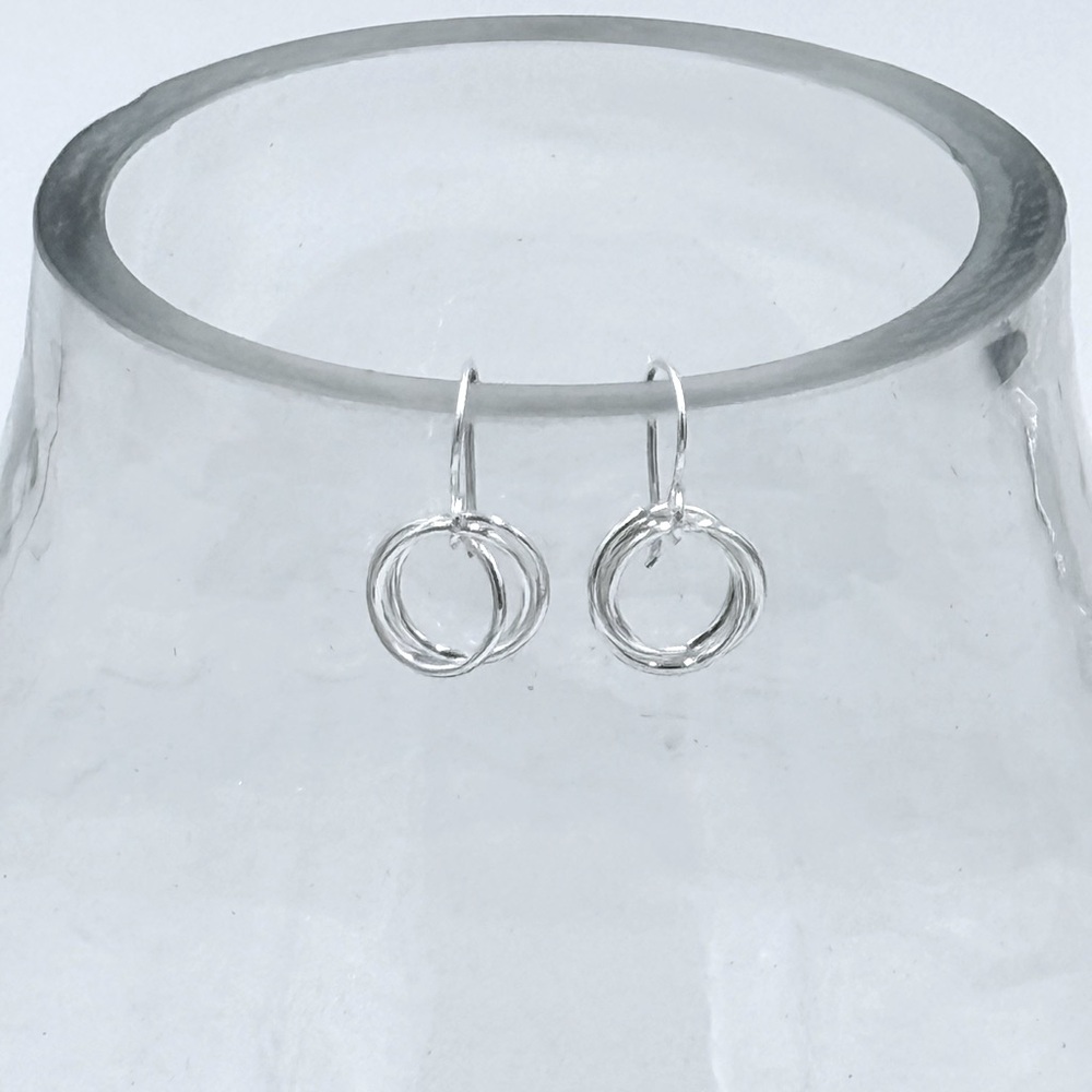 Dainty 925 Sterling Silver Triple Circle Dangle Earrings! NEW! - Picture 3 of 3